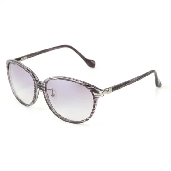 137662917_o8_b65b33d2-5910-